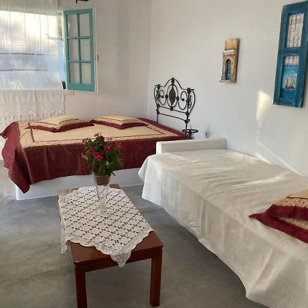 Sweet Home With Two Beds -One Single Room- With Beautiful View! アギア・マーリナ エクステリア 写真